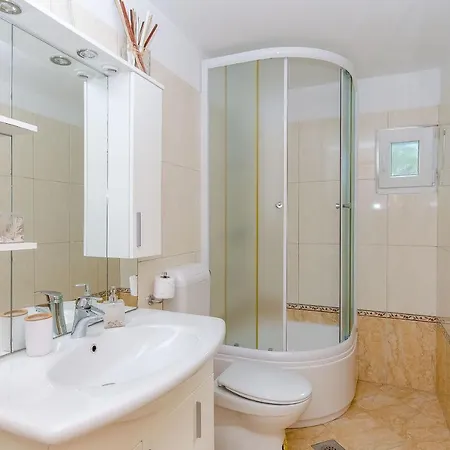 House Anima ماسلينيتسا